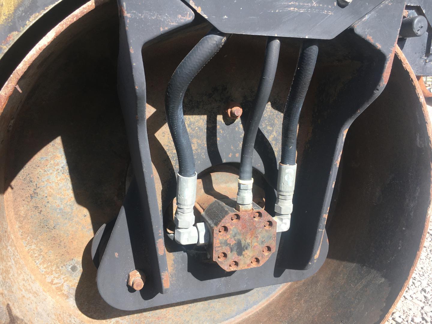 ./imagenes/INVOICE/2019/15528/COMPACTADOR WACKER RD114 (23).JPG